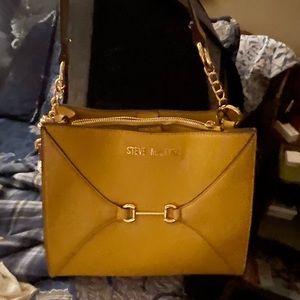 Steve Madden medium size mustard purse